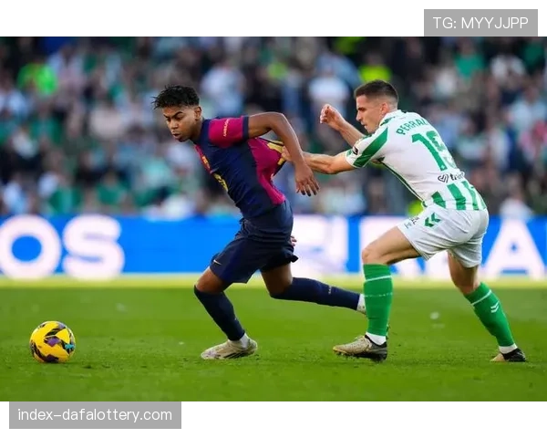 巴黎防守稳固失球数法甲最少 成领跑积分榜基石